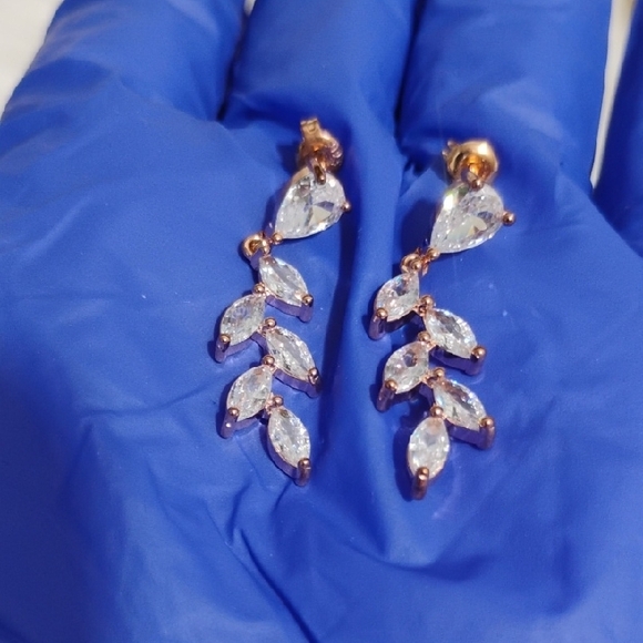 NWOT Rose Gold Over 925 Stamped Sterling Silver Marquis Drop Earrings W Box - Picture 3 of 9